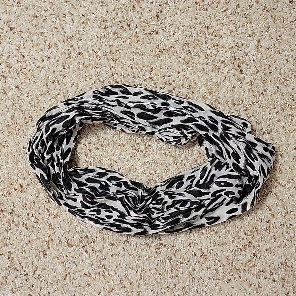 Animal print infinity scarf